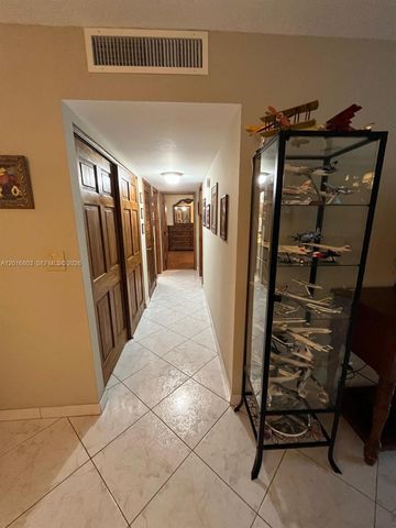 1601 S Ocean Drive 605, Hollywood, FL 33019
