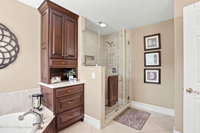 3408 Shady Dell Blvd, La Grange, KY 40031