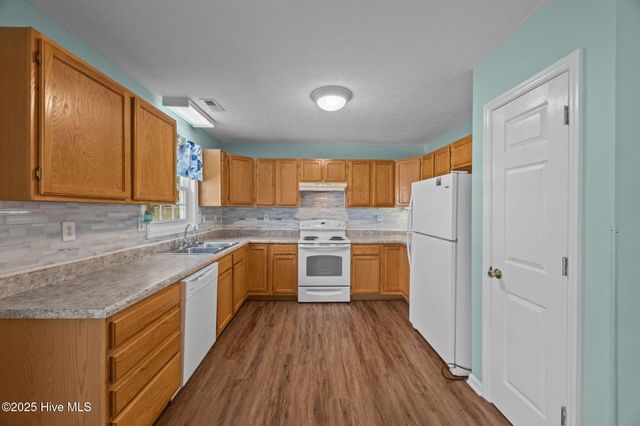 5820 County Line Road, New Bern, NC 28562