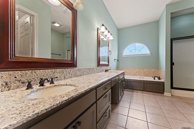 1310 Lake Pointe Ave, Zachary, LA 70791