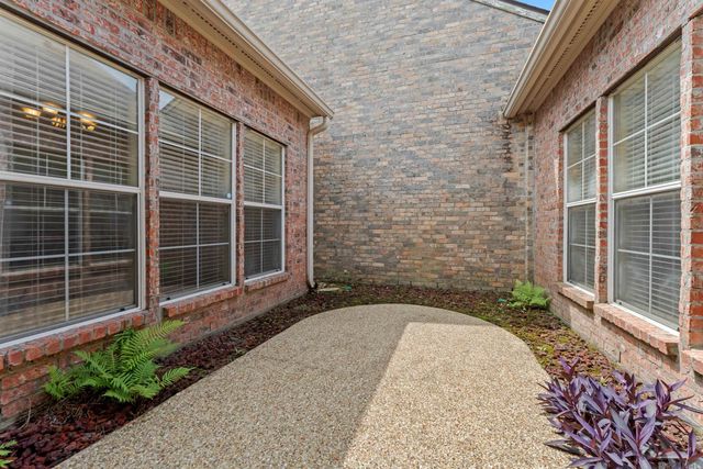 1310 Lake Pointe Ave, Zachary, LA 70791