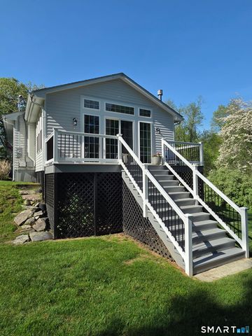 253 Liberty Highway, Putnam, CT 06260