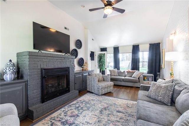 22242 Ball Park RD, Newsoms, VA 23874