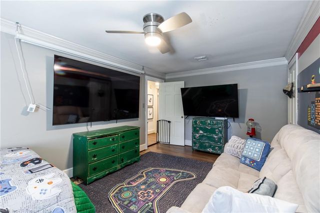 22242 Ball Park RD, Newsoms, VA 23874