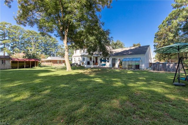 22242 Ball Park RD, Newsoms, VA 23874