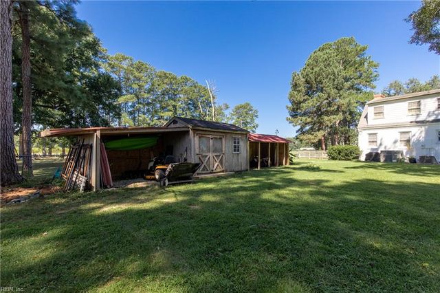 22242 Ball Park RD, Newsoms, VA 23874