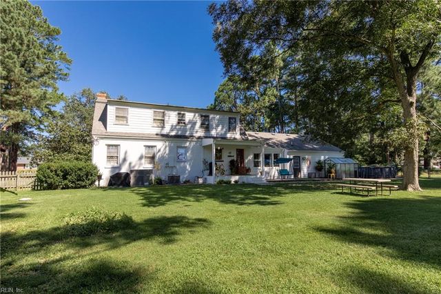 22242 Ball Park RD, Newsoms, VA 23874