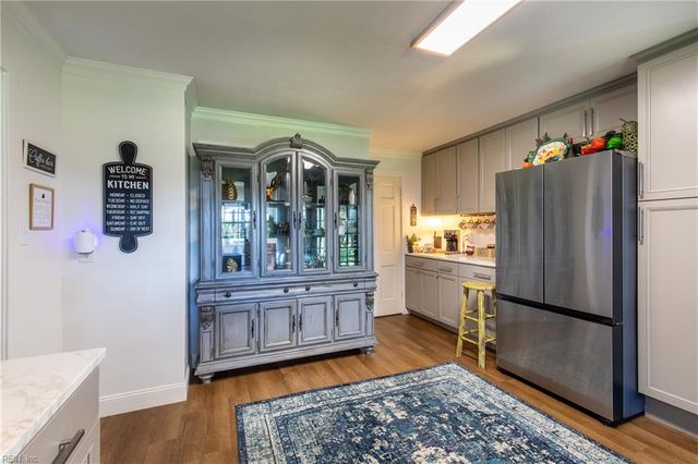 22242 Ball Park RD, Newsoms, VA 23874