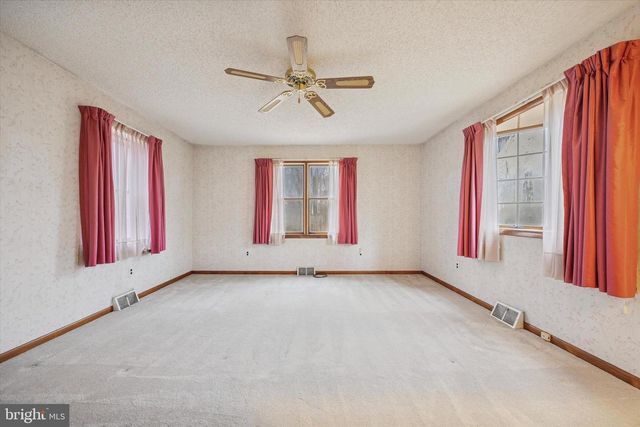 422 W MORELAND AVE, Hatboro, PA 19040