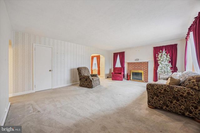 422 W MORELAND AVE, Hatboro, PA 19040