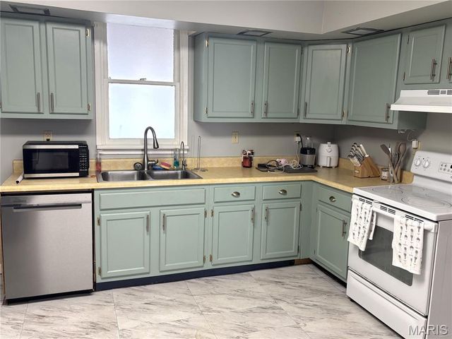 325 Prairie Street, Greenville, IL 62246