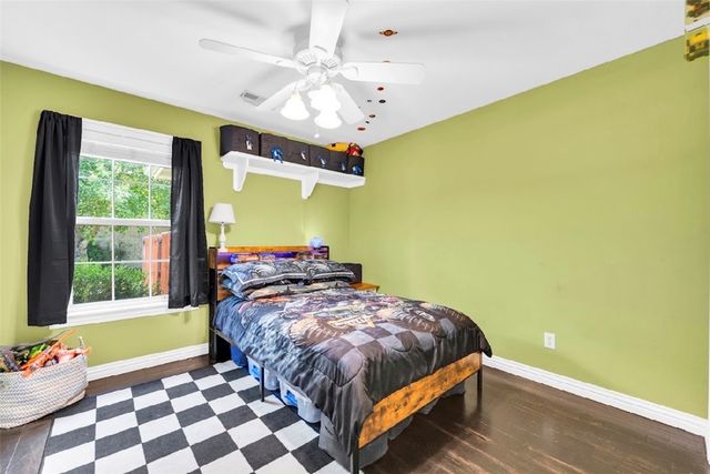 6 Breeghle Lane, Bella Vista, AR 72714