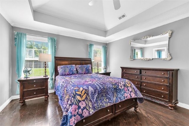 6 Breeghle Lane, Bella Vista, AR 72714