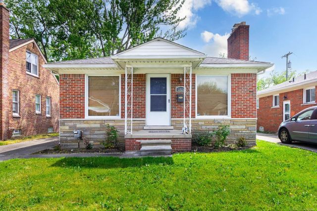 21526 Englehardt Street, St Clair Shores, MI 48080