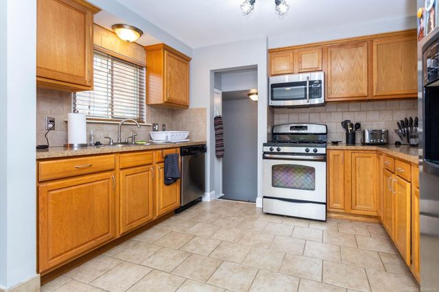 21526 Englehardt Street, St Clair Shores, MI 48080