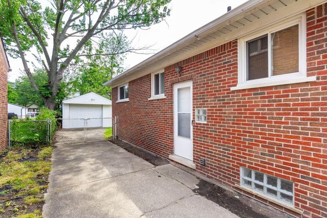 21526 Englehardt Street, St Clair Shores, MI 48080
