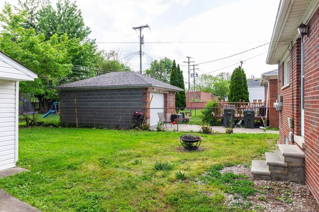 21526 Englehardt Street, St Clair Shores, MI 48080