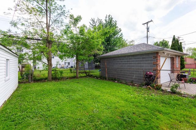 21526 Englehardt Street, St Clair Shores, MI 48080