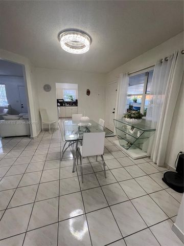 1351 SW 70th Ave, Miami, FL 33144