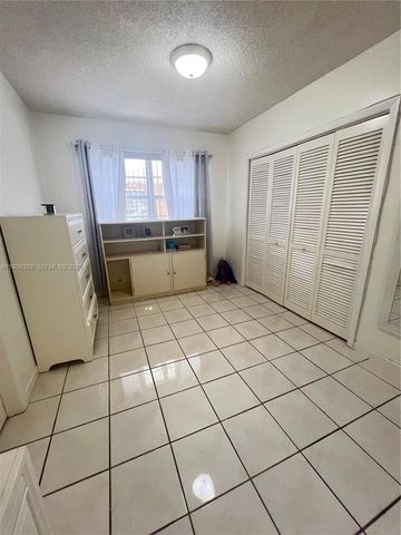 1351 SW 70th Ave, Miami, FL 33144