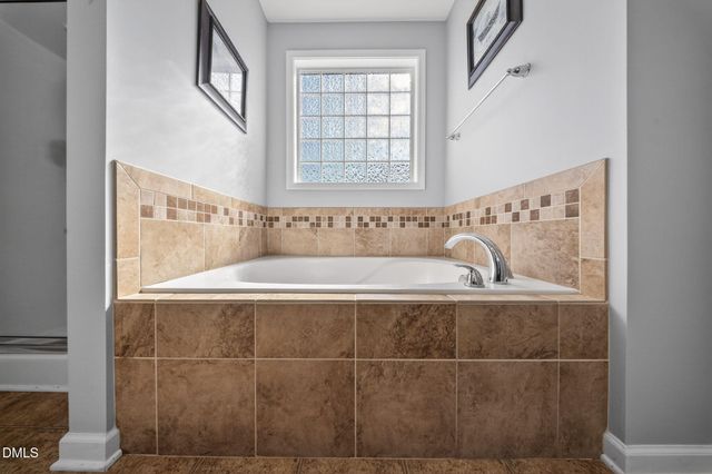 6512 Ten-Ten Road, Apex, NC 27539