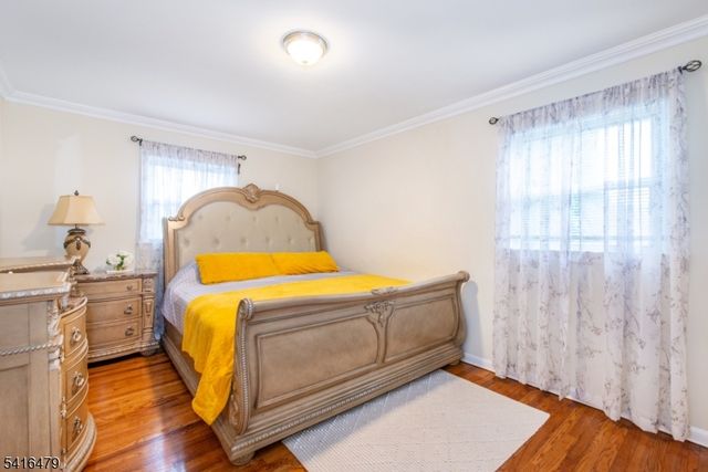 64 Pine St, Newton Town, NJ 07860