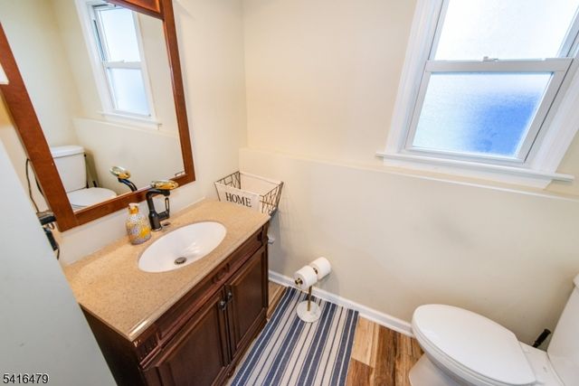 64 Pine St, Newton Town, NJ 07860