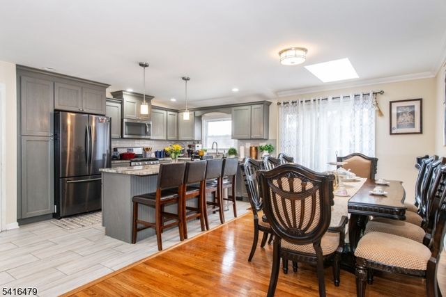 64 Pine St, Newton Town, NJ 07860