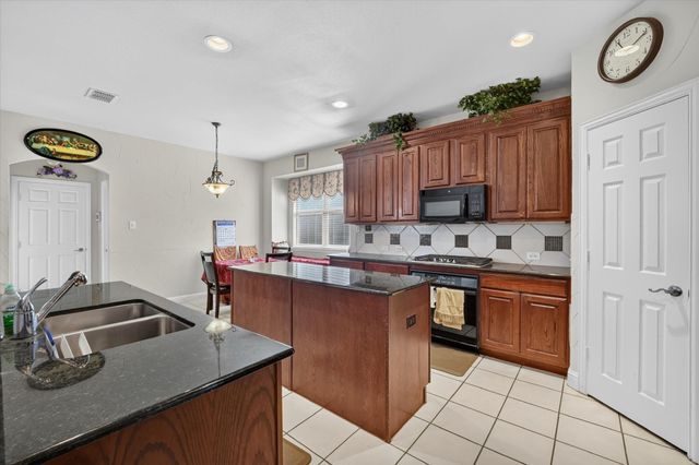 1521 Shepherd Lane, Carrollton, TX 75007