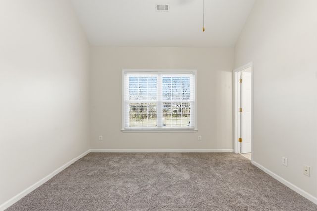 209 Newport Cove Ct, Thompsons Station, TN 37179