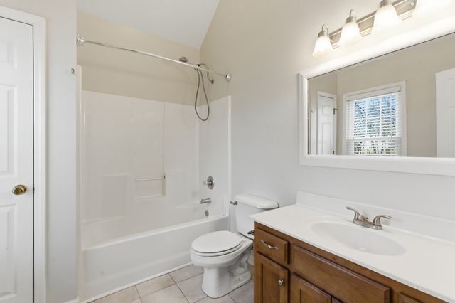 209 Newport Cove Ct, Thompsons Station, TN 37179