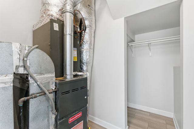 209 Newport Cove Ct, Thompsons Station, TN 37179