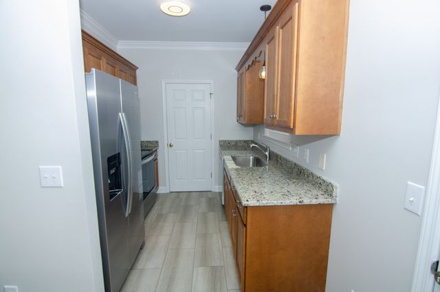 209 Newport Cove Ct, Thompsons Station, TN 37179