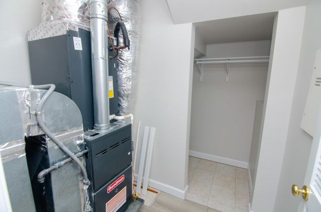 209 Newport Cove Ct, Thompsons Station, TN 37179