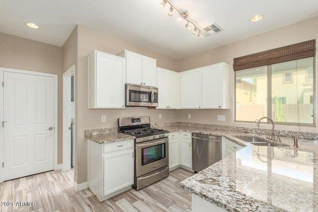 3828 E Bridgeport Parkway, Gilbert, AZ 85295