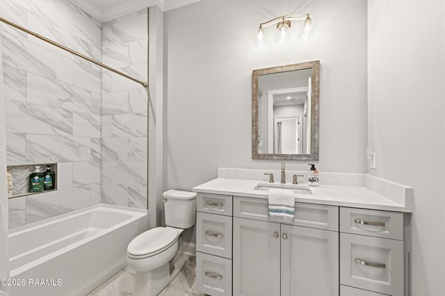 306 Canehaven Boulevard, Youngsville, LA 70592