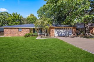 3006 Westmoreland Avenue, Springdale, AR 72762