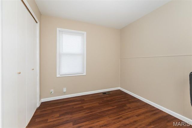 12104 Fleetwood Place, Maryland Heights, MO 63043