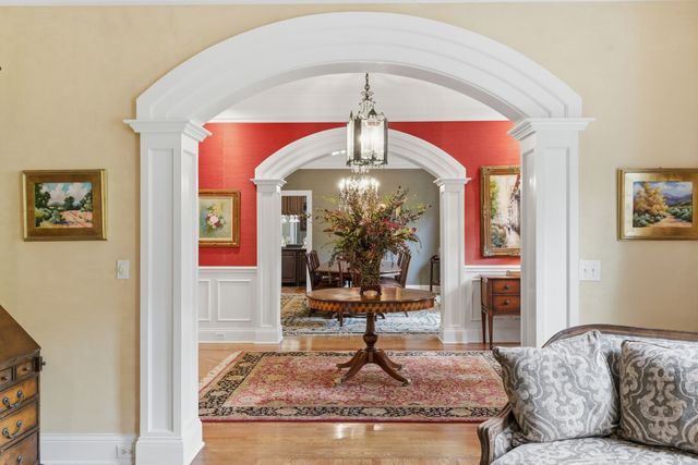 55 Annandale, Nashville, TN 37215