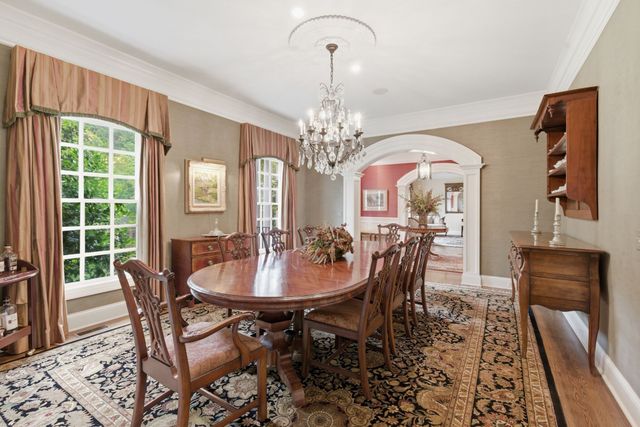 55 Annandale, Nashville, TN 37215