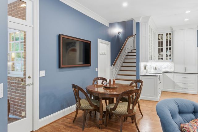 55 Annandale, Nashville, TN 37215