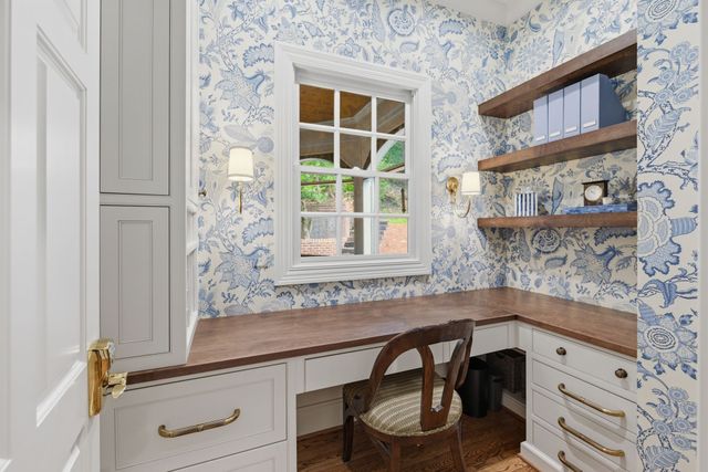 55 Annandale, Nashville, TN 37215