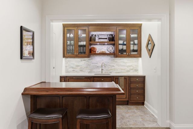 55 Annandale, Nashville, TN 37215