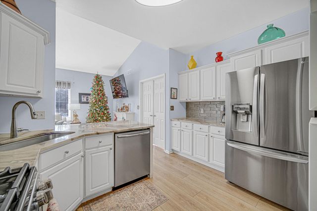 237 Azalea Drive, Hobart, IN 46342