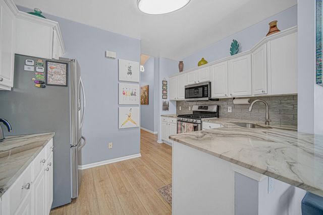 237 Azalea Drive, Hobart, IN 46342