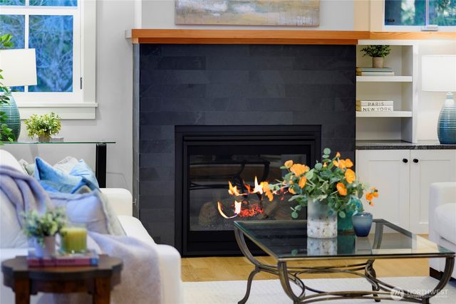 509 Groos Lane NE, Bainbridge Island, WA 98110