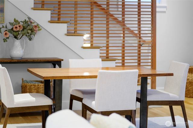 509 Groos Lane NE, Bainbridge Island, WA 98110