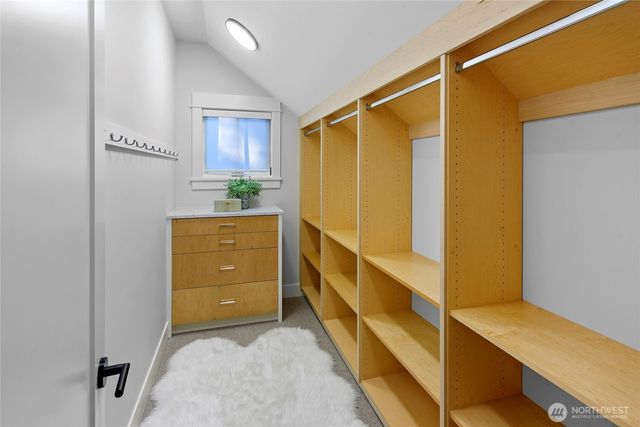 509 Groos Lane NE, Bainbridge Island, WA 98110