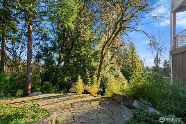 509 Groos Lane NE, Bainbridge Island, WA 98110