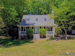 7531 Secretariat Dr, Midlothian, VA 23112